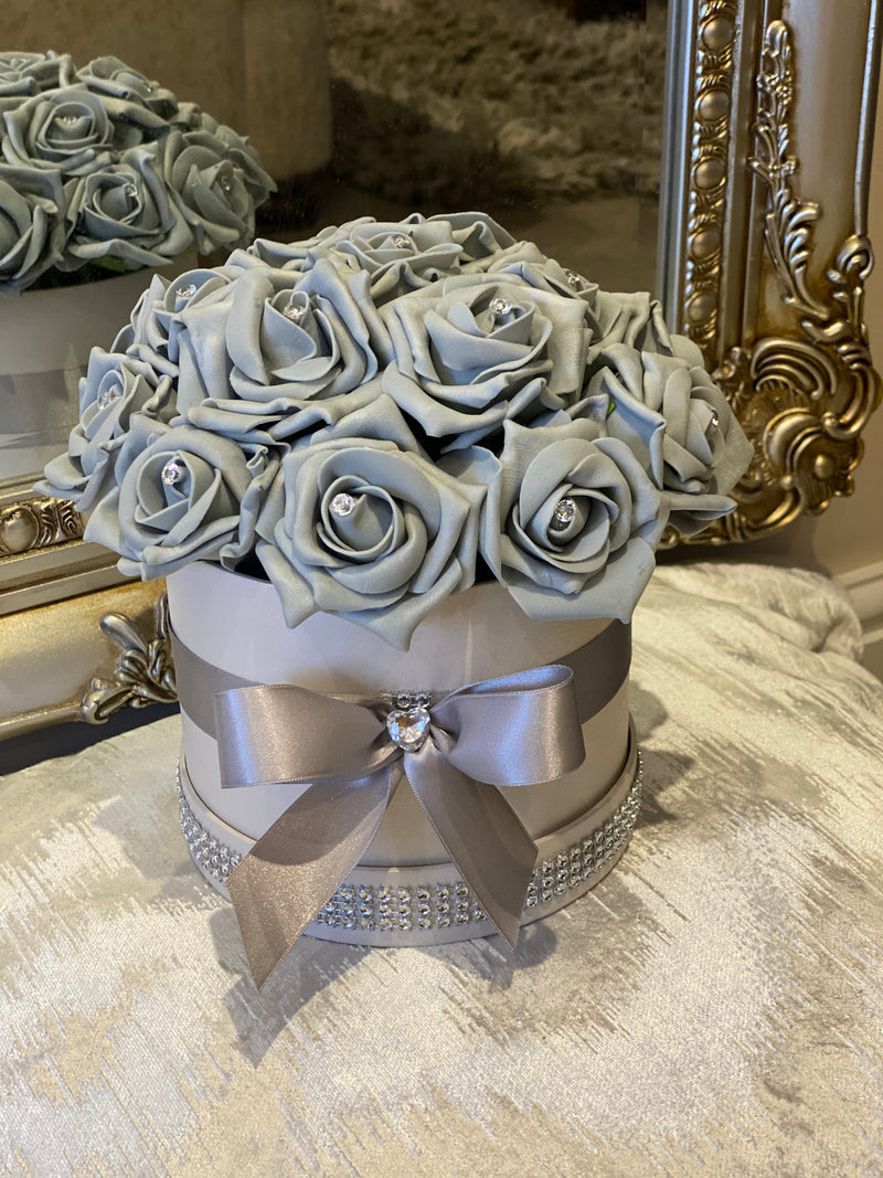 Cream Hat Box with Grey Roses