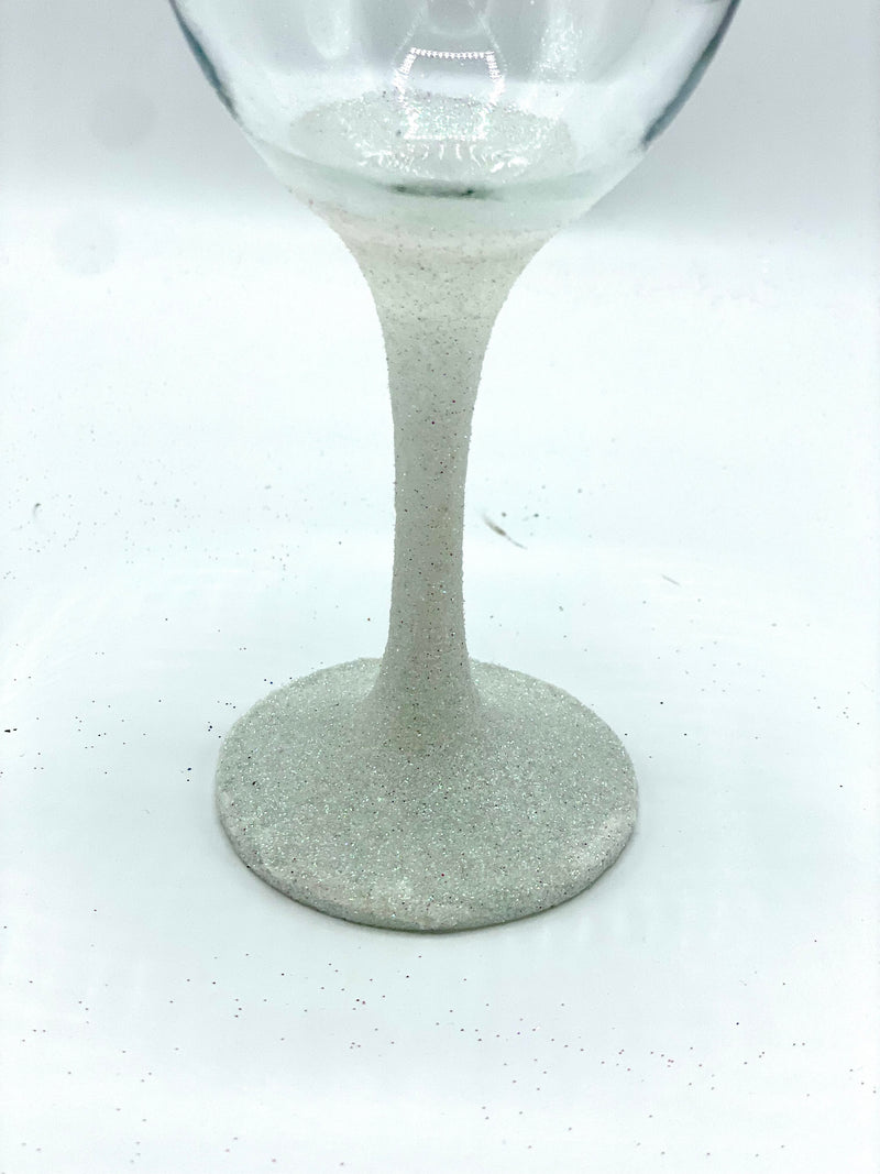 Glitter Wine Glass in Iridescent